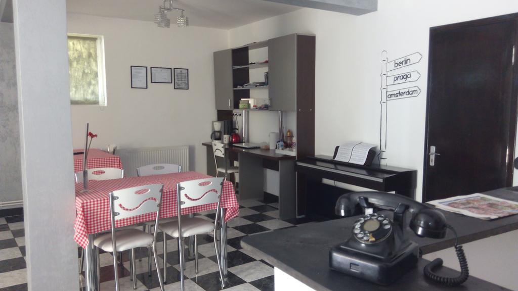 B&B Duo Caffe Bukarest Exterior foto